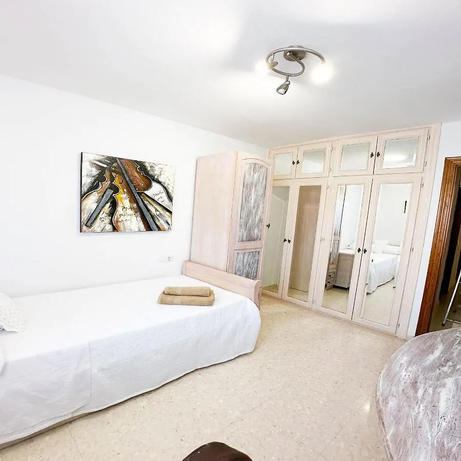 אסטפונה Apartament Catalina - Close To The Beach דירה